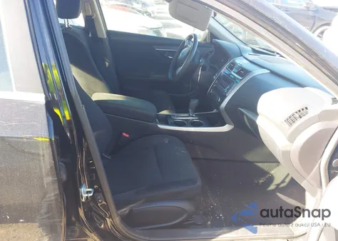 2014 Nissan Altima 2.5 S z USA, uszkodzony, nr VIN 1N4AL3AP4EN251905